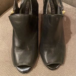 Black Kenneth Cole Leather and Calf Hair peep toe heels! 8.5, 8 1/2